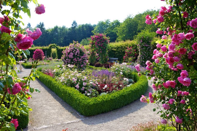 Mit der Bahn zum Garten der Sinne in Merzig